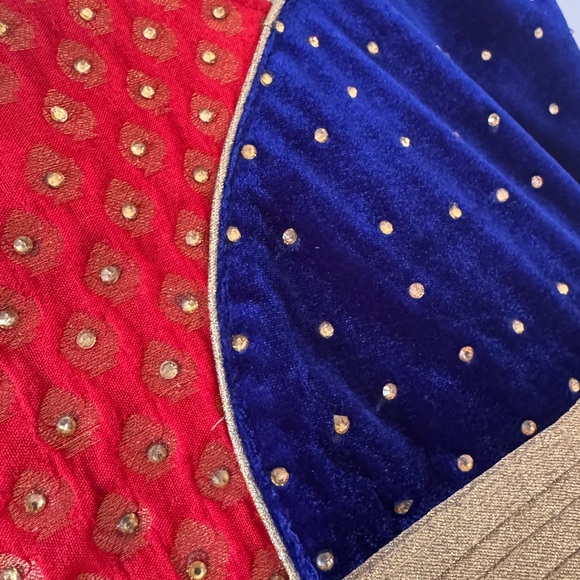 Aarika Yellow Crystals Net Kids Frocks Dress Size 30 (5-6Year) - Picture 4 of 7